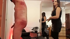 Fetish femdom bitch gives footjob